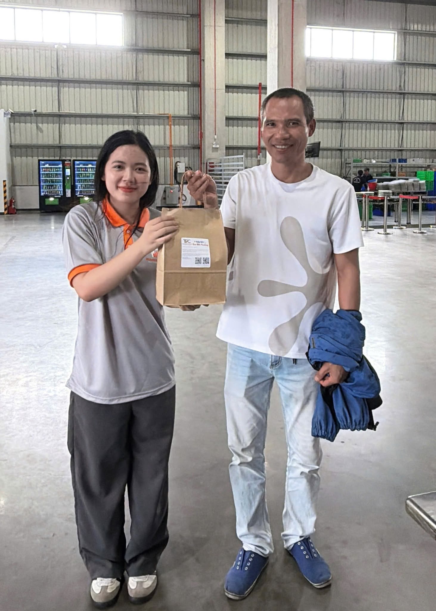 Những phần quà học tập được TPC chuẩn bị cho các em